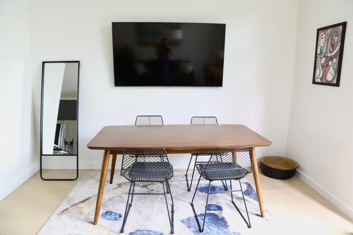 Walk To Downtown Ut Sports Famous Dining And Abundant Nightlife From This Luxury Condo W 3 Restaurants In The Complex 奧斯汀 外观 照片